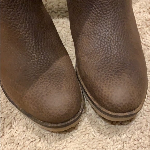 Lucky brand tall/leather boot in color nutmeg - Picture 6 of 6